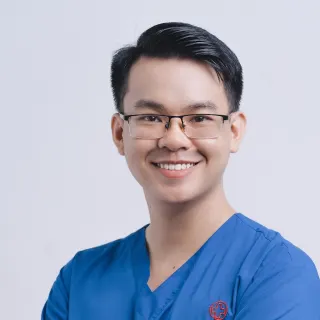 Bác Sĩ Trung Thú Y