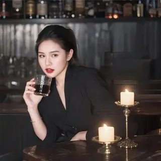 Người Cầm Tiền