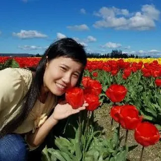 Nhung Ha