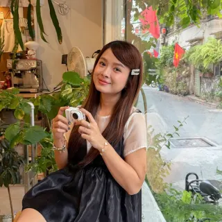 Uyên có chồng rồi